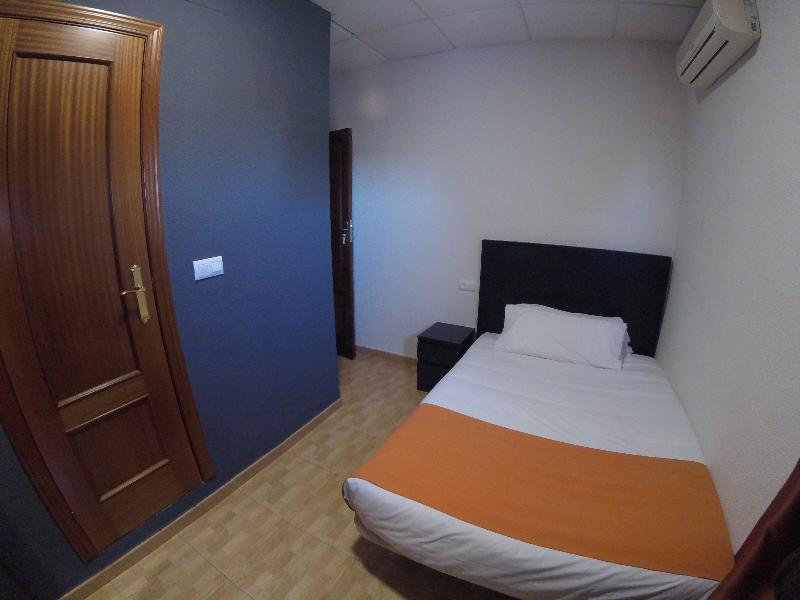 Kubik Hotel Caces Eksteriør billede